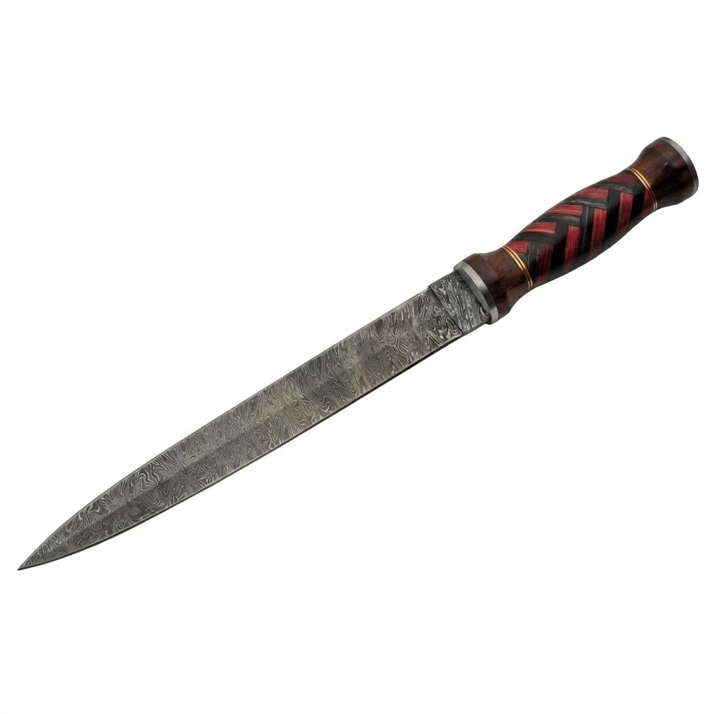 damascus-dagger-blade-pattern Damascus steel pattern on long dirk blade