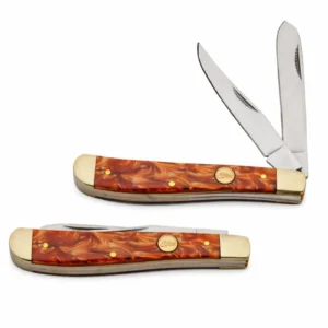 REDCLAY TRAPPER in both closed and open positions showcasing the trapper pattern.